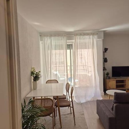 Appartement T2 - Hyeres Gare Buitenkant foto