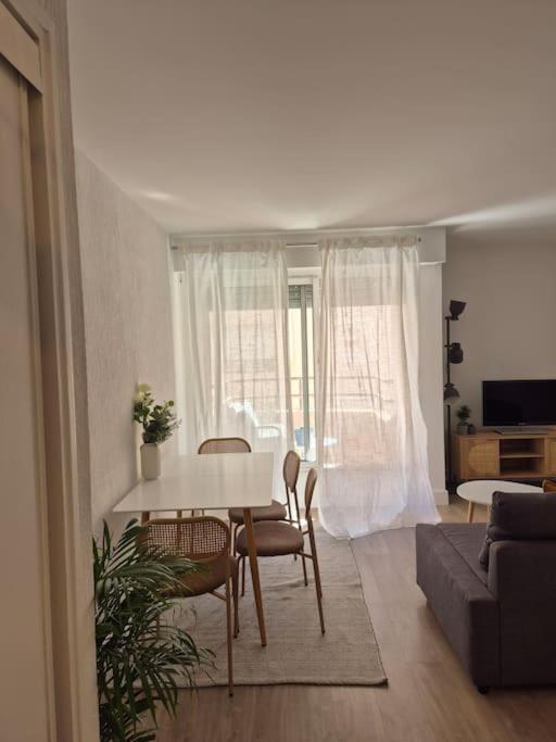 Appartement T2 - Hyeres Gare Buitenkant foto